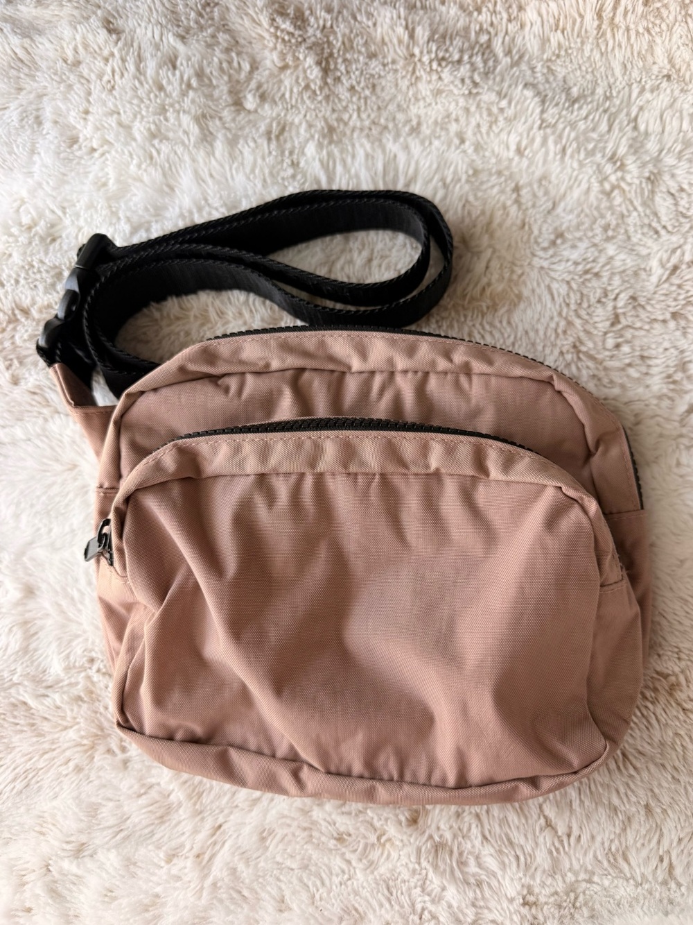 BAGGU Cocoa Fanny Pack